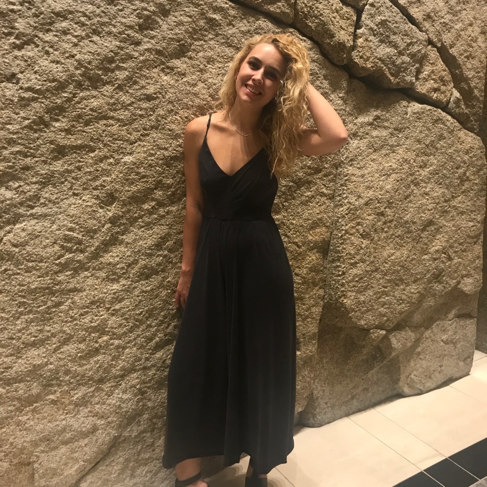 Meet your Posh Ambassador, Shayna Sweezy - Picture 5 of 11
